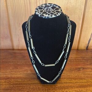 Elegant Golden Chain Necklace